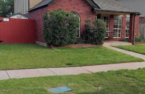Moore House | The "Delightful Gathering" 3 King beds, kids room, 3 bathrooms, spacious!
