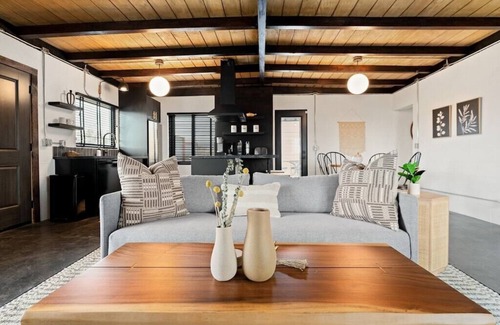 Yucca Valley House | The Desert Serenity Stunning views Pool-Spa-BBQ