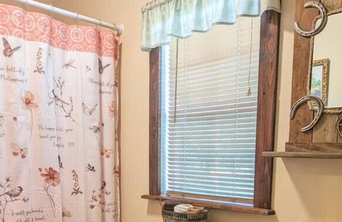 Davis Cabin | The Doll House Cabin