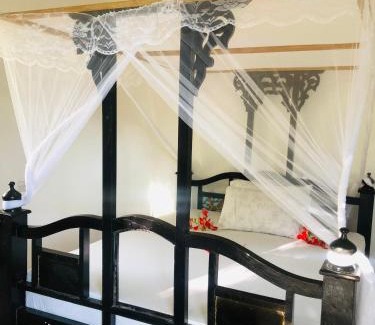 Mkunguni Bed & Breakfast | The Dream Garden Bungalow