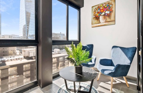 Foreshore Apartment | The Duke 2-Bedroom Gem with Rooftop Pool