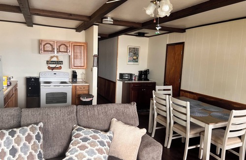 Richfield Springs Cabin | The Eagles Nest A Charming 3-bedroom cabin on Lake Canadarago with WiFi and AC