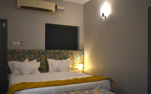 Sholinganallur Hotel | The Edge