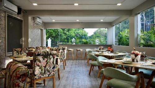 Sholinganallur Hotel | The Edge