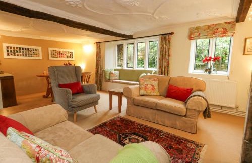 Frampton House | The Elbow