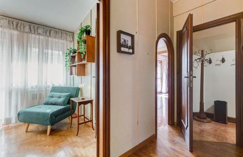 Capannelle Apartment | The Elegant Penthouse - Ampio Attico con Posto Auto