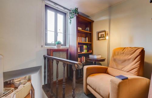 Capannelle Apartment | The Elegant Penthouse - Ampio Attico con Posto Auto