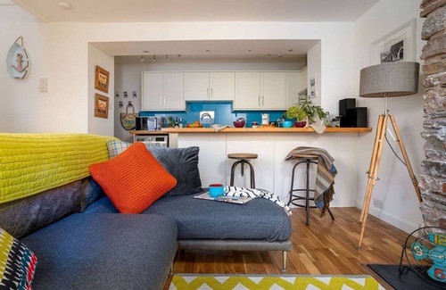 Dartmouth House | The End House - Cosy and central townhouse
