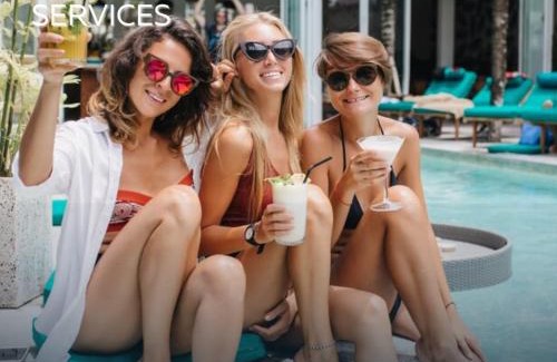 Burnet House | The Escape at 212 with Concierge Services