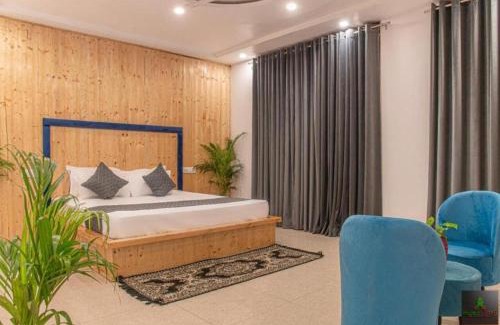Dharampur Apartment | The Exotic Stays I Property of the year I Serviced Villa I Couple Friendly I Pvt Balcony I Open Air Terrace I Bonfire I Kasauli