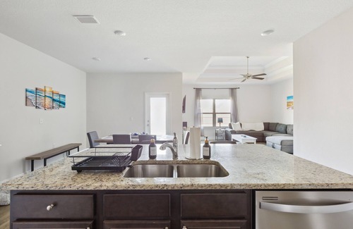 Milton House | » The Family Landing - Pet and Family Friendly «