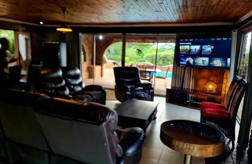 Hartbeespoort Apartment | The Farm