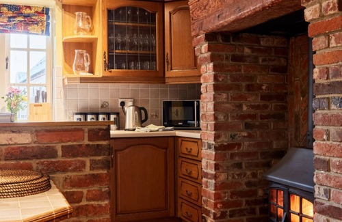 Dalbury Lees House | The Farmhouse by Interhome