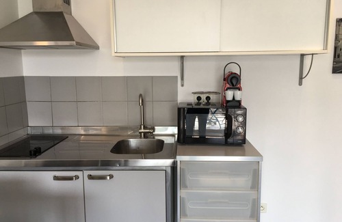 Le Bourget-du-Lac Apartment | THE FEET IN WATER