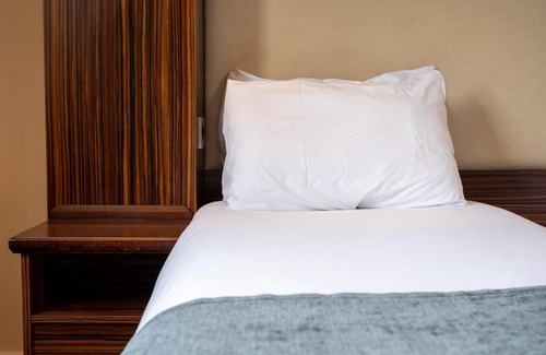 Blackburn House | The Fernhurst by Greene King Inns