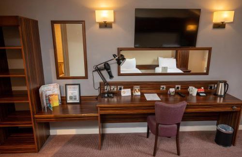 Blackburn House | The Fernhurst by Greene King Inns