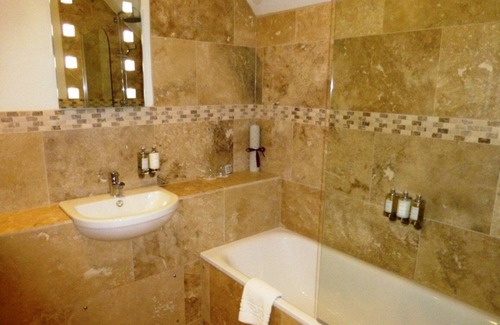 Waddesdon Hotel | The Five Arrows Hotel