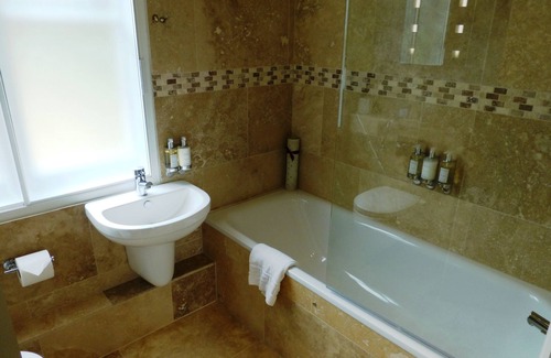 Waddesdon Hotel | The Five Arrows Hotel