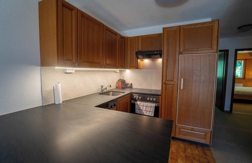 Alpe des Chaux Apartment | The flat is located above the village of Gryon, in Les Verneys Soleil, 2 km from the Fracherets ski