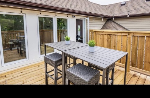 Port Colborne Apartment | “The Flat” Stylish Two-Bedroom, Niagara Region