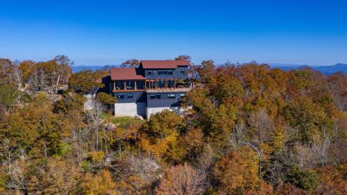 Banner Elk House | The Flying Eagle at Eagles Nest