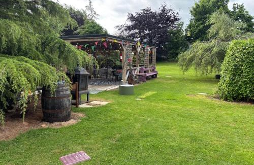 Kilkenny House | The Folly Guest House - Sleeps 28