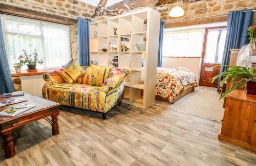 Milcombe House | The Forge at Smithy Cottage