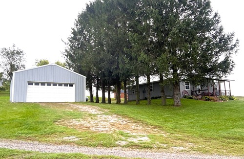 Hixton House | The Fox Den Guesthouse, enjoy beautiful WI countryside yet just 3 miles to I94!