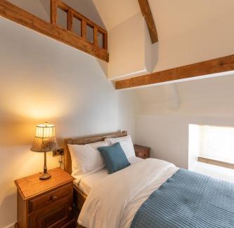 Horton Hotel | The French Partridge,