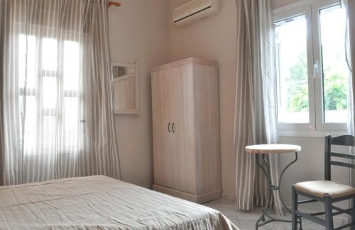 Pefki Apartment | The Garden