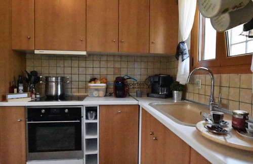 Vourkari House | The Garden House only a 2 minute walk from the marina of Vourkari