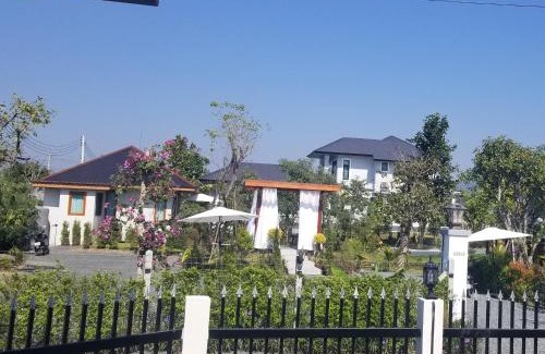 Luang Nuea Villa | The garden pool villa resort at Doi Saket
