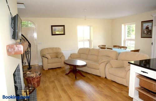 Macroom House | The Gate Lodge Cannaway House