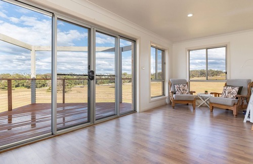 Diamond Beach Villa | The Gem @ 39B Emerald Drive