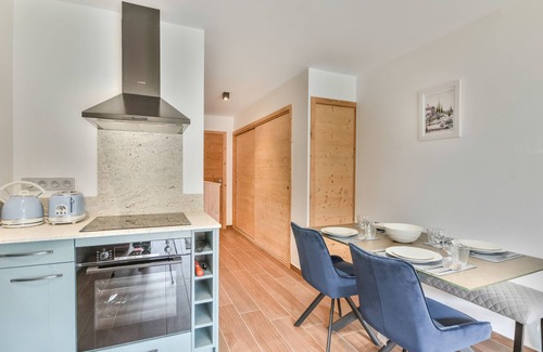 Les Gets Apartment | The Genepi - Ski-In/Ski-Out New 1BR+Cabin, Sleeps 4-6, Near Slopes