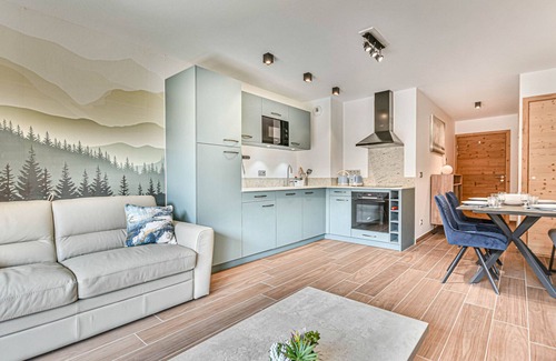 Les Gets Apartment | The Genepi - Ski-In/Ski-Out New 1BR+Cabin, Sleeps 4-6, Near Slopes