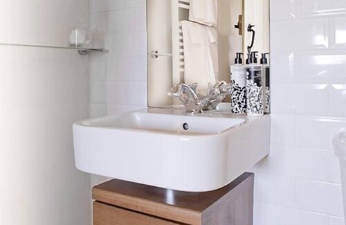 Rowde House | The George & Dragon