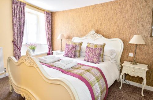 Axminster Hotel | The George Hotel