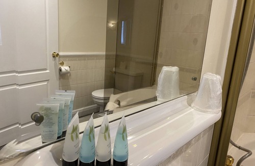 Pangbourne Hotel | The George Hotel