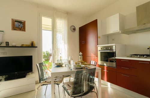 Bardino Nuovo Apartment | The Ginestra, two-roomed apartment with garden, swimming pool and SPA