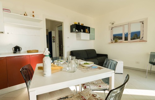 Bardino Nuovo Apartment | The Ginestra, two-roomed apartment with garden, swimming pool and SPA