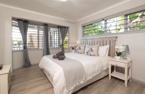 Brenton-on-Sea Villa | The Glen Getaway