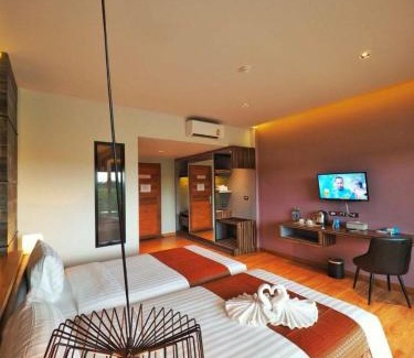 Khuekkhak Hotel | The Glory Gold