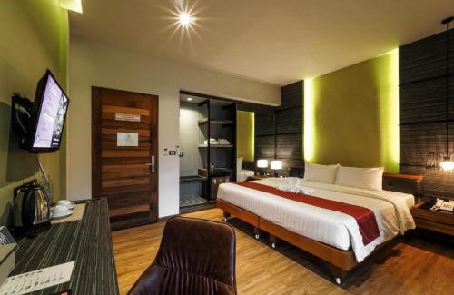Khuekkhak Hotel | The Glory Gold