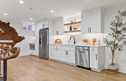 Homewood House | The GOAT Getaway, Winter Retreat by USNA!