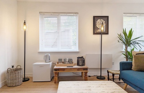 Lickfold Cottage | The Gofflet, Petworth - an annexe that sleeps 2 guests in 1 bedroom