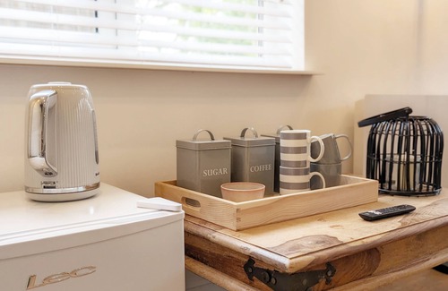 Lickfold Cottage | The Gofflet, Petworth - an annexe that sleeps 2 guests in 1 bedroom