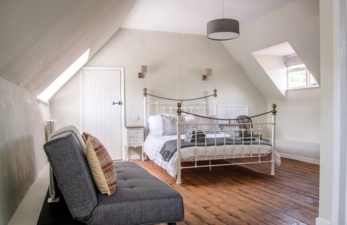 Snape Bed & Breakfast | The Golden Key