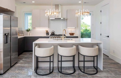 Katie Hill Neighborhood House | The Golden Manor