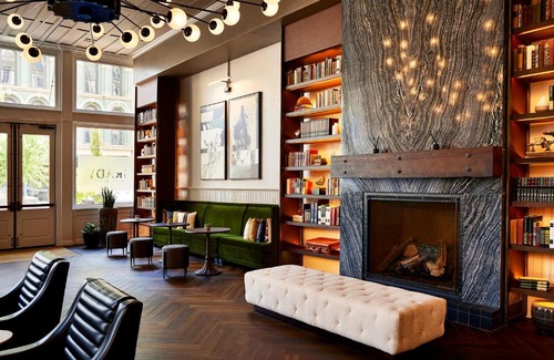 West Main Historic District Hotel | The Grady Hotel